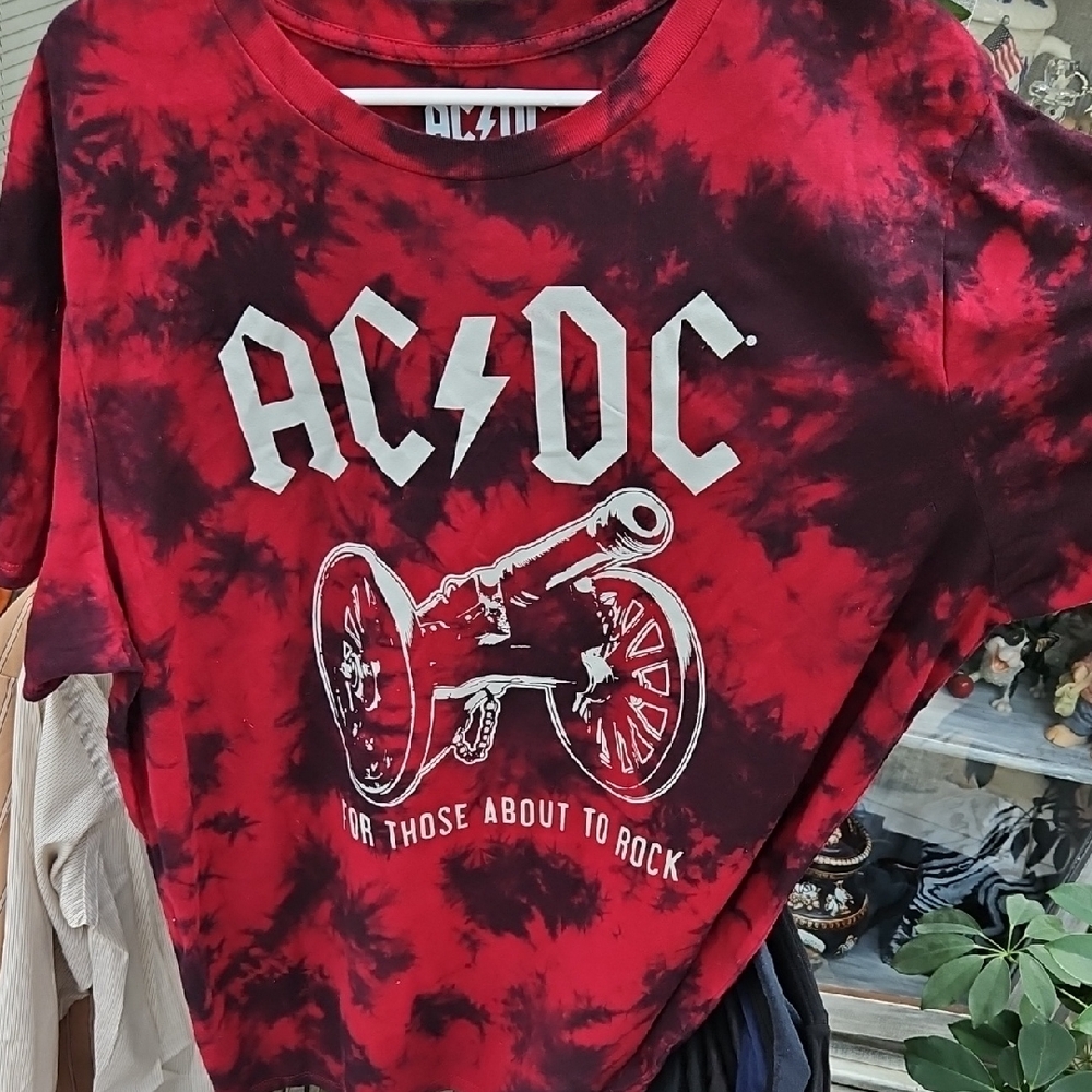 AC/DC Red and Black Graphic Tee 2016 2XL For Those About To Rock